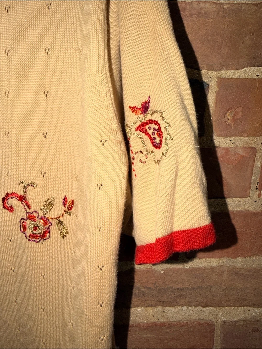 NAPA VALLEY Beige Knit Sweater Top Red Trim and Floral Embroidery Stitched Women